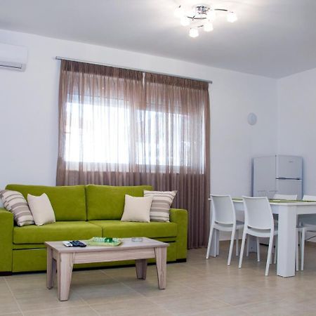 Gennadi Gardens Exclusive Apartments エクステリア 写真